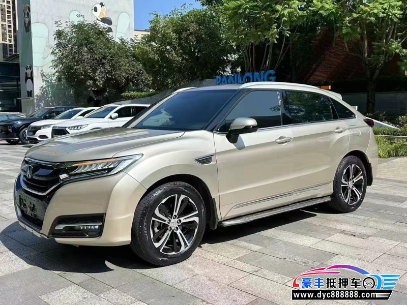 17年本田UR-V轿车抵押车出售