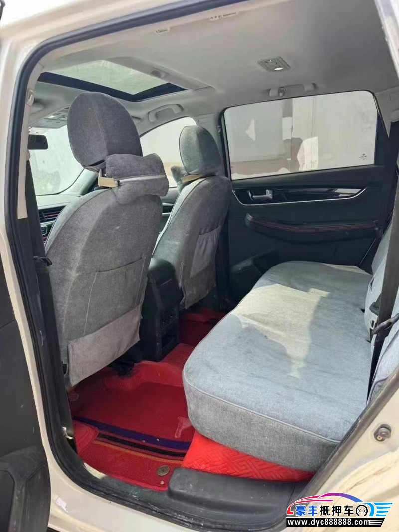 17年东风风行景逸X5轿车抵押车出售