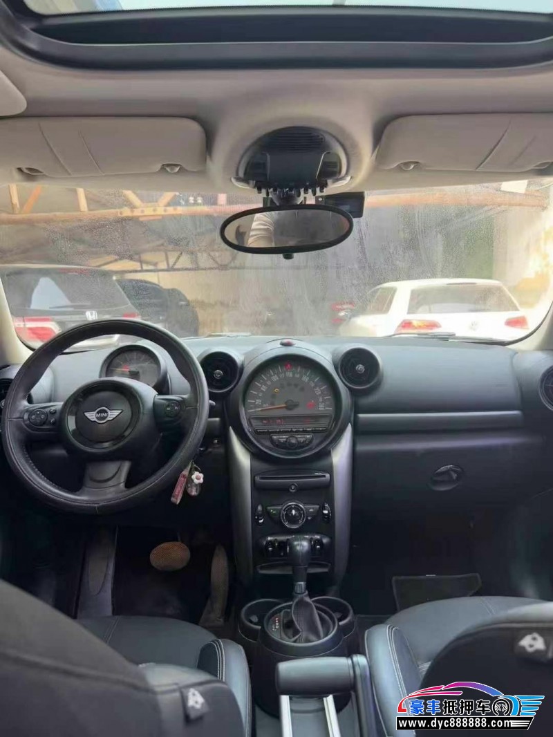 15年宝马MINI轿车抵押车出售