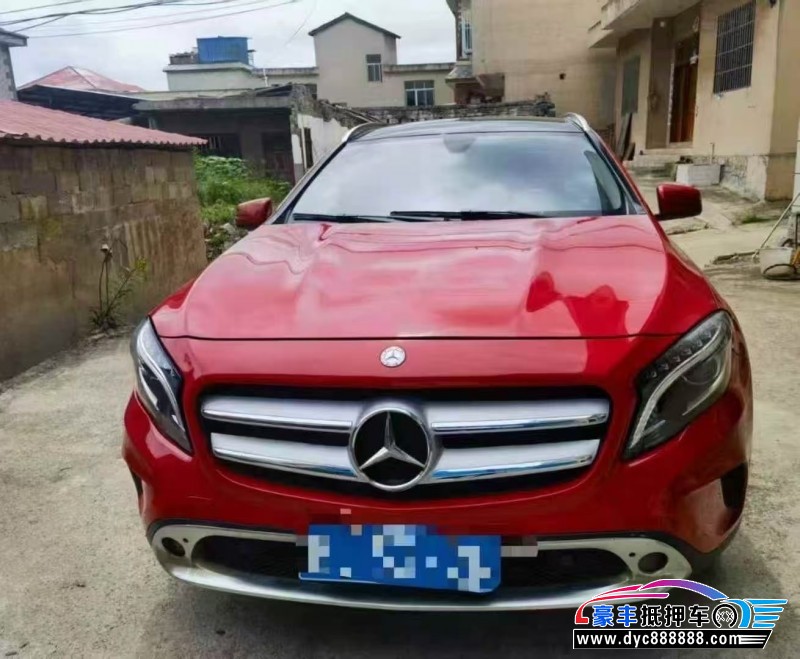 16年奔驰GLA轿车抵押车出售