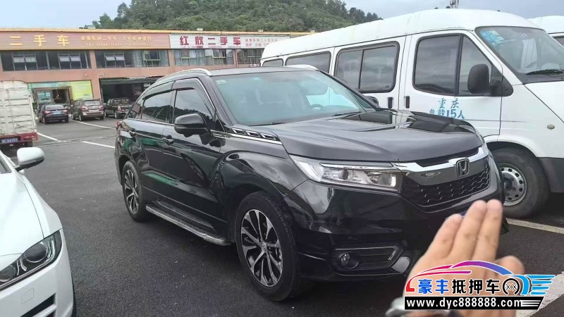 18年本田冠道轿车抵押车出售