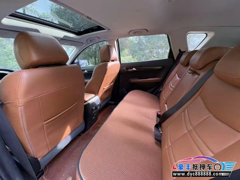 17年东风风度MX5轿车抵押车出售