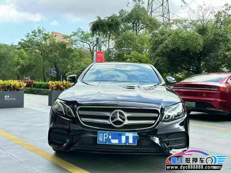 17年奔驰E轿车抵押车出售