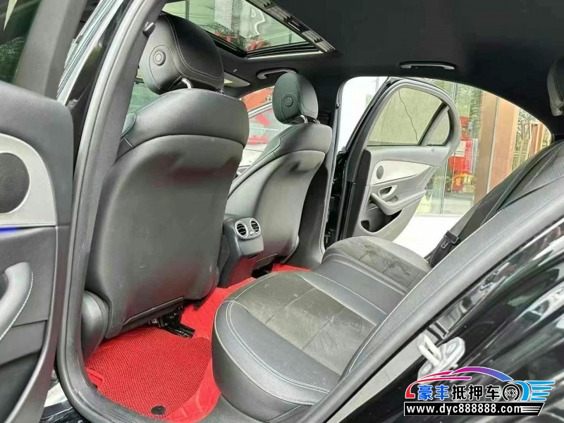 17年奔驰E轿车抵押车出售