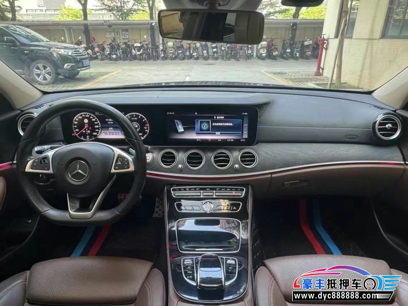 17年奔驰E轿车抵押车出售