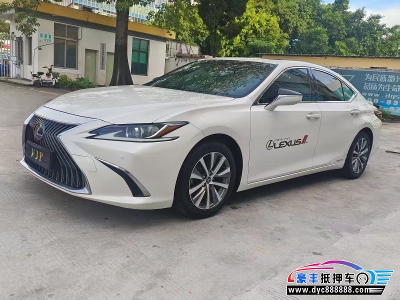 19年雷克萨斯ES轿车抵押车出售