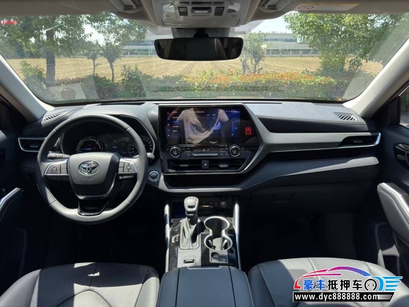 24年丰田汉兰达轿车抵押车出售