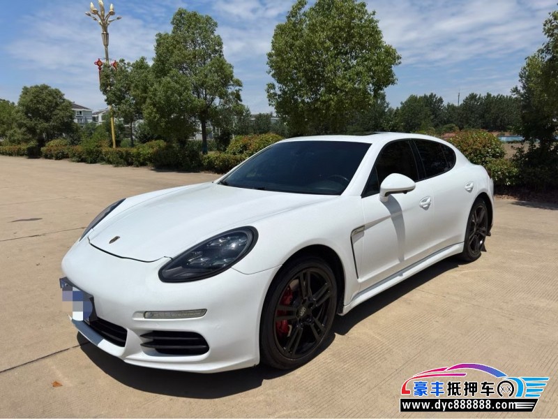 12年保时捷帕纳梅拉轿车抵押车出售