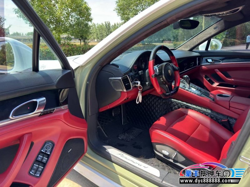 12年保时捷帕纳梅拉轿车抵押车出售