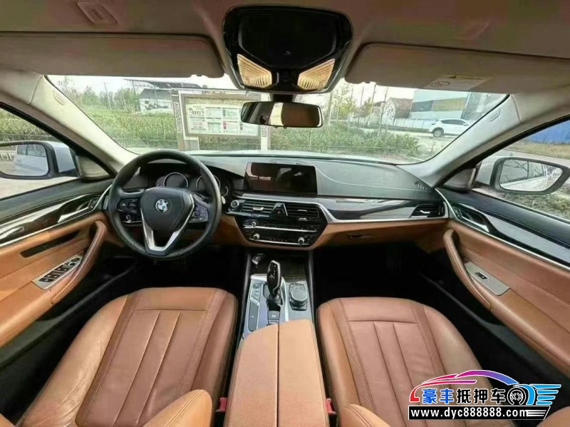 18年宝马5系轿车抵押车出售