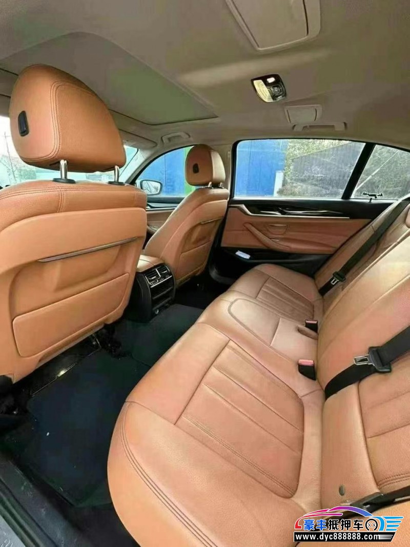 18年宝马5系轿车抵押车出售