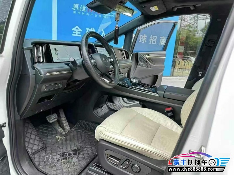 23年传祺M8轿车抵押车出售