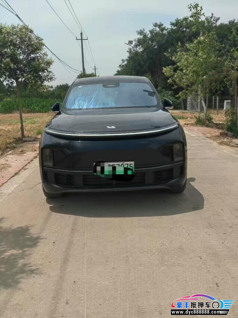 24年理想L8轿车抵押车出售