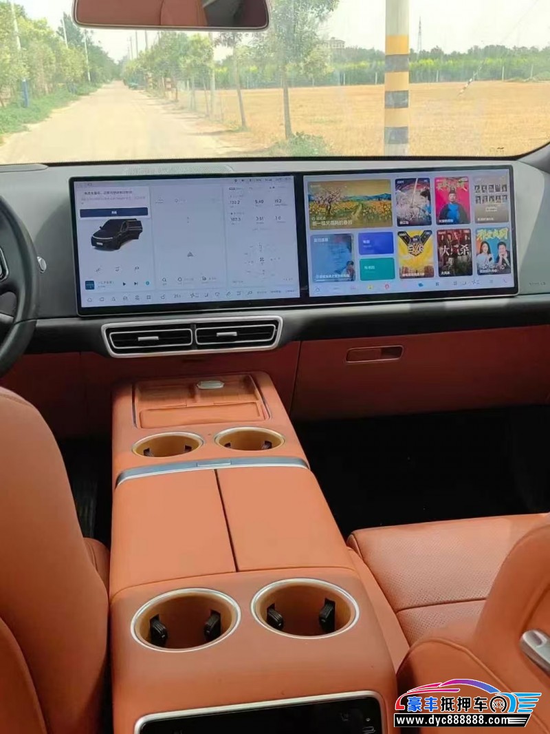 24年理想L8轿车抵押车出售