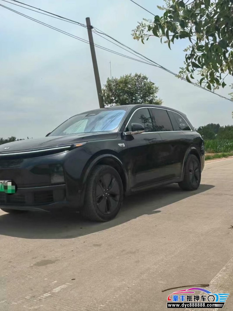 24年理想L8轿车抵押车出售