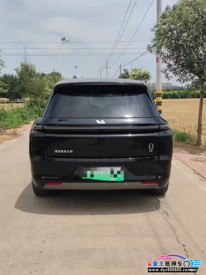 24年理想L8轿车抵押车出售