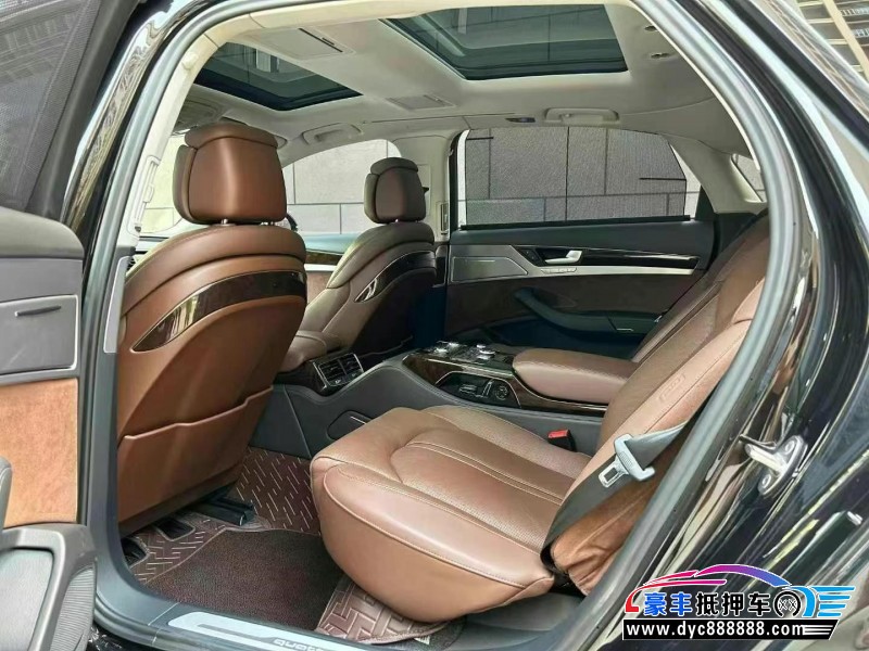 15年奥迪A8L轿车抵押车出售