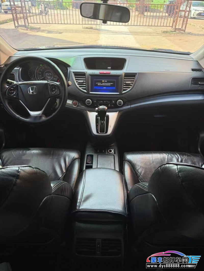 13年本田CR-V轿车抵押车出售