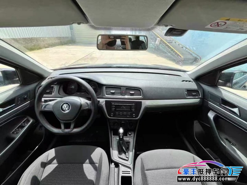 18年大众朗逸轿车抵押车出售