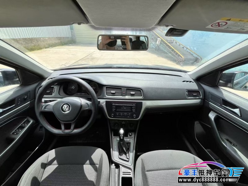 18年大众朗逸轿车抵押车出售