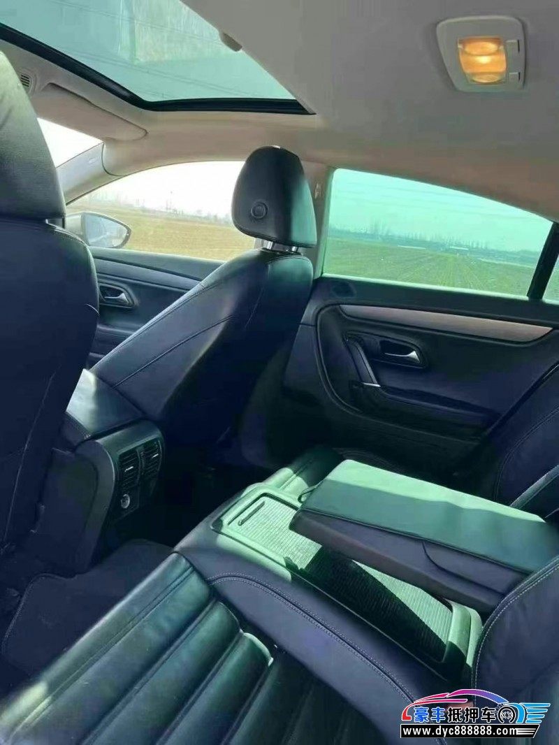 11年大众CC轿车抵押车出售