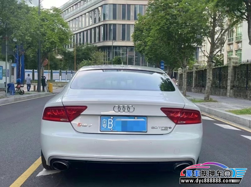 14年奥迪A7轿车抵押车出售