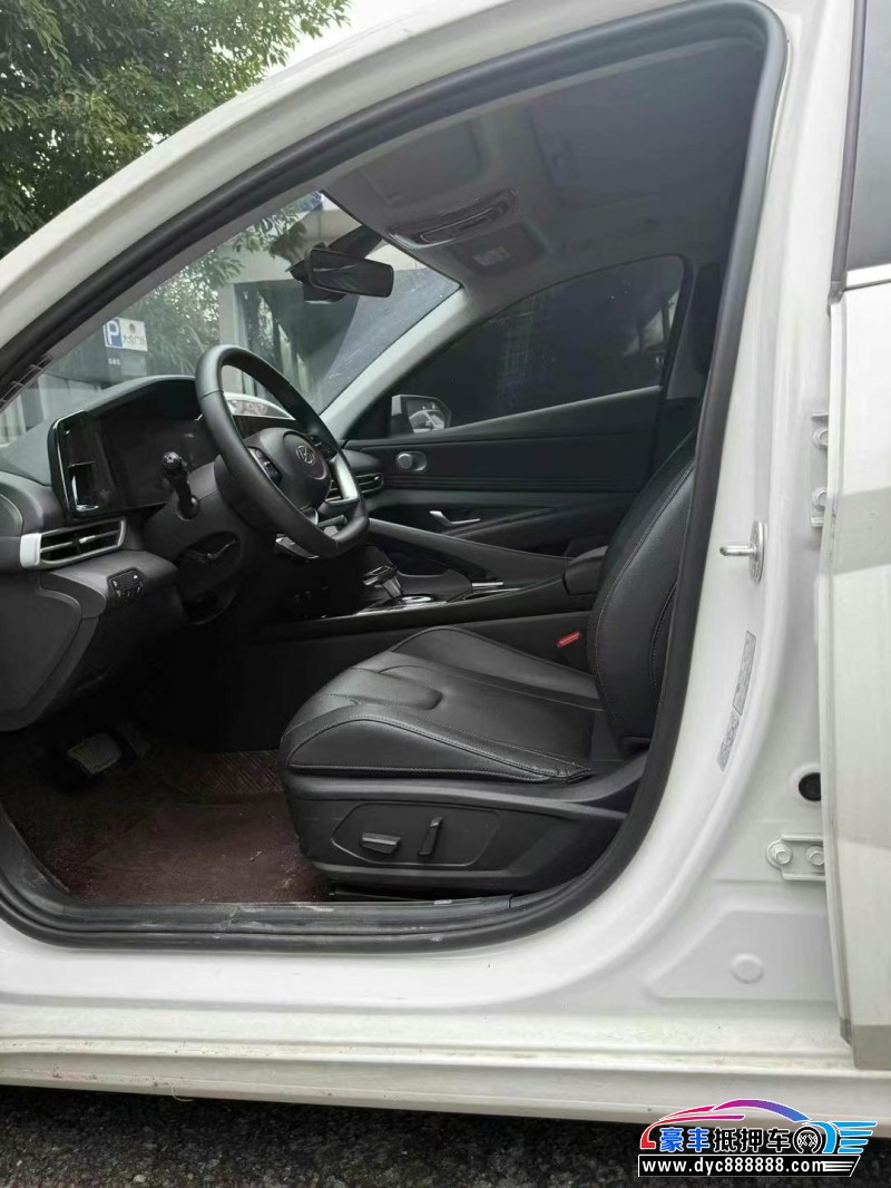 23年现代伊兰特轿车抵押车出售