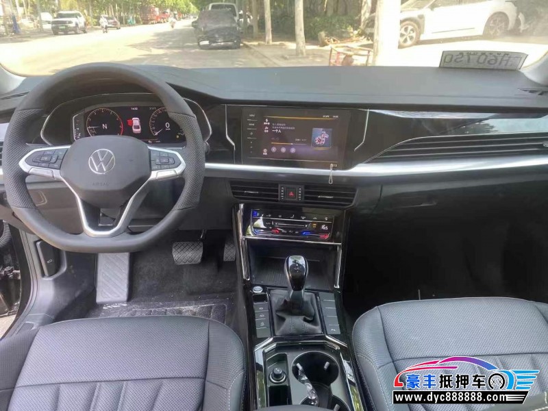 25年大众帕萨特轿车抵押车出售