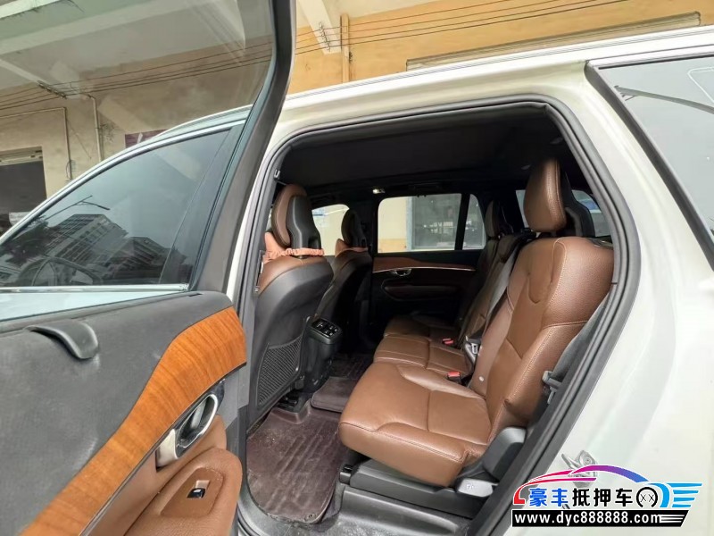 22年沃尔沃XC90轿车抵押车出售