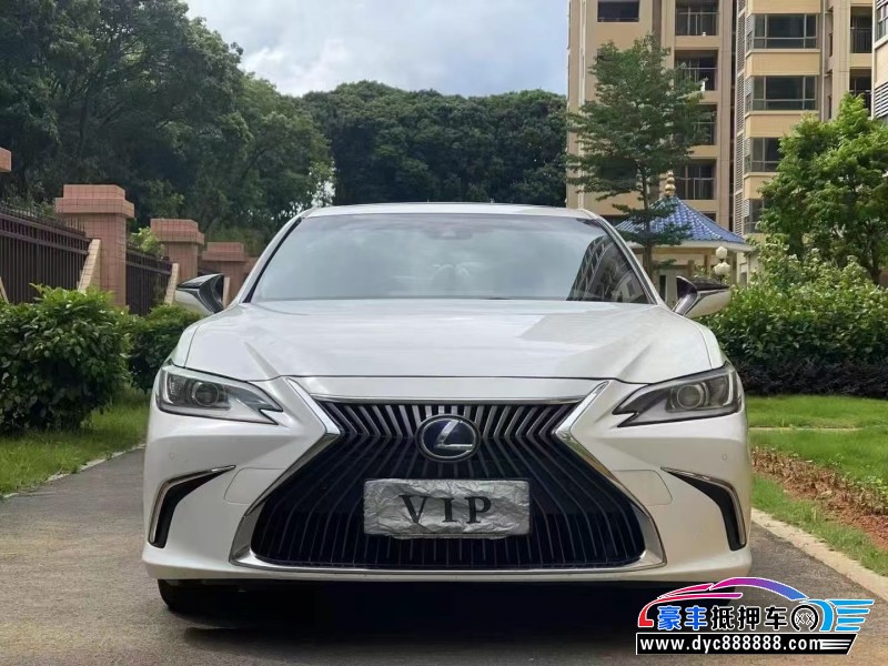 20年雷克萨斯ES轿车抵押车出售