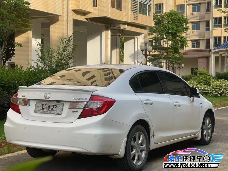 13年本田思域轿车抵押车出售