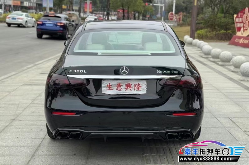 22年奔驰E轿车抵押车出售