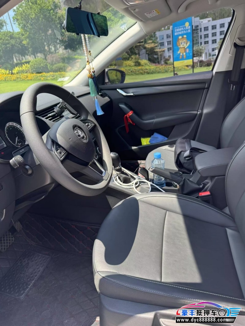 23年斯柯达明锐轿车抵押车出售