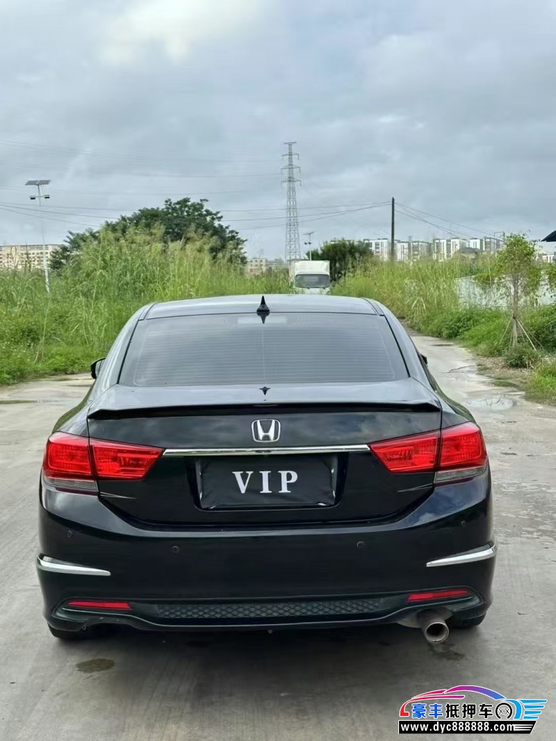 16年本田思铂睿轿车抵押车出售