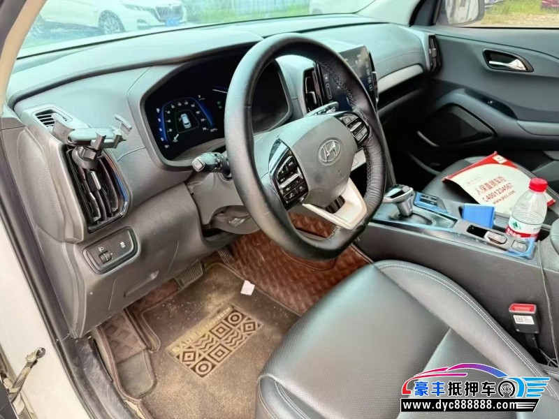 21年现代ix35轿车抵押车出售