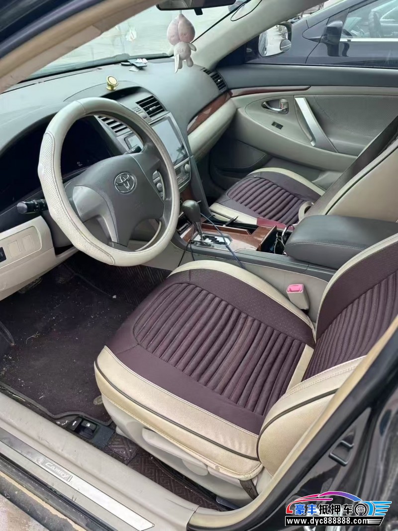 14年丰田凯美瑞轿车抵押车出售