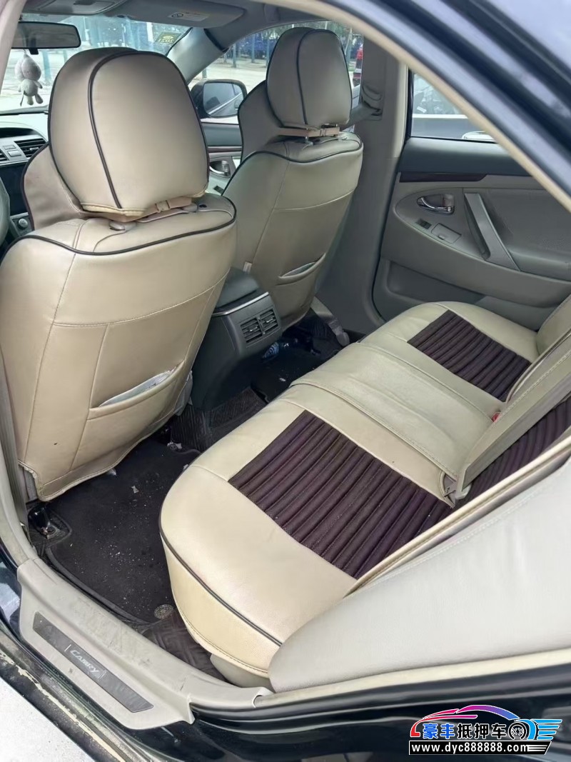 14年丰田凯美瑞轿车抵押车出售