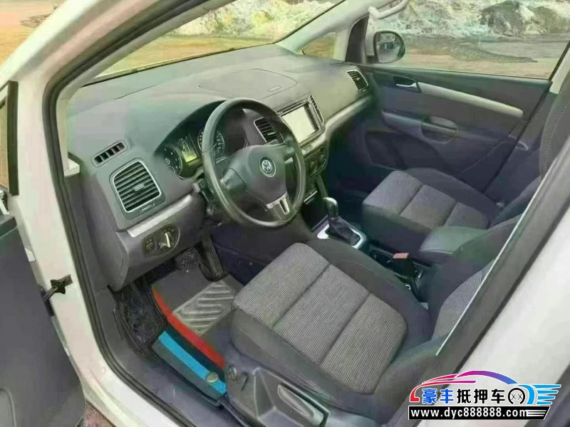 16年大众夏朗轿车抵押车出售