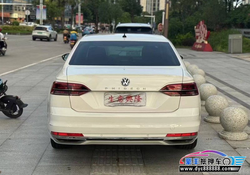 21年大众辉昂轿车抵押车出售