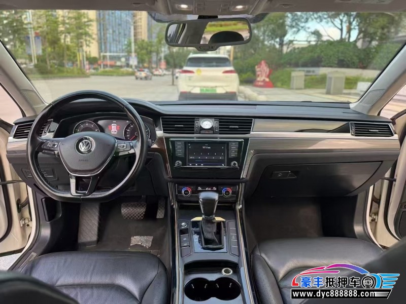 21年大众辉昂轿车抵押车出售