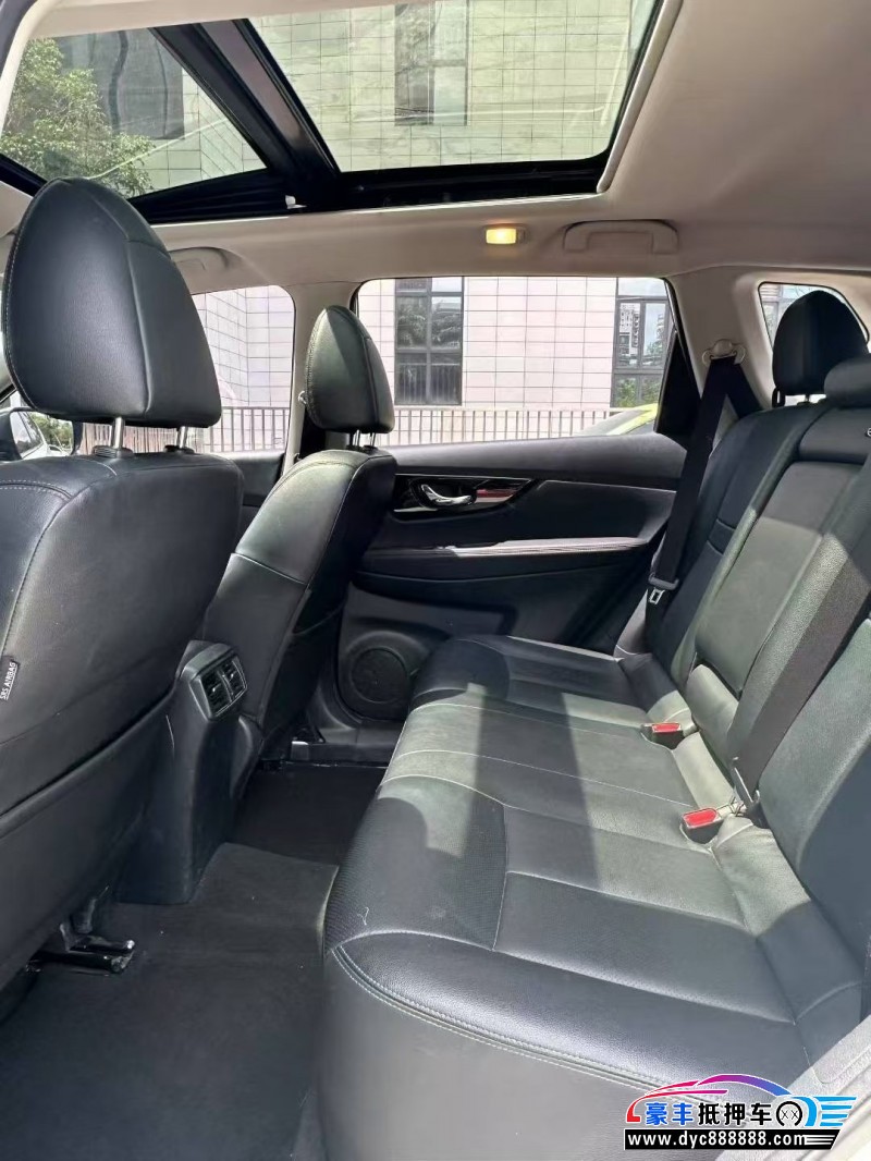 21年日产奇骏轿车抵押车出售