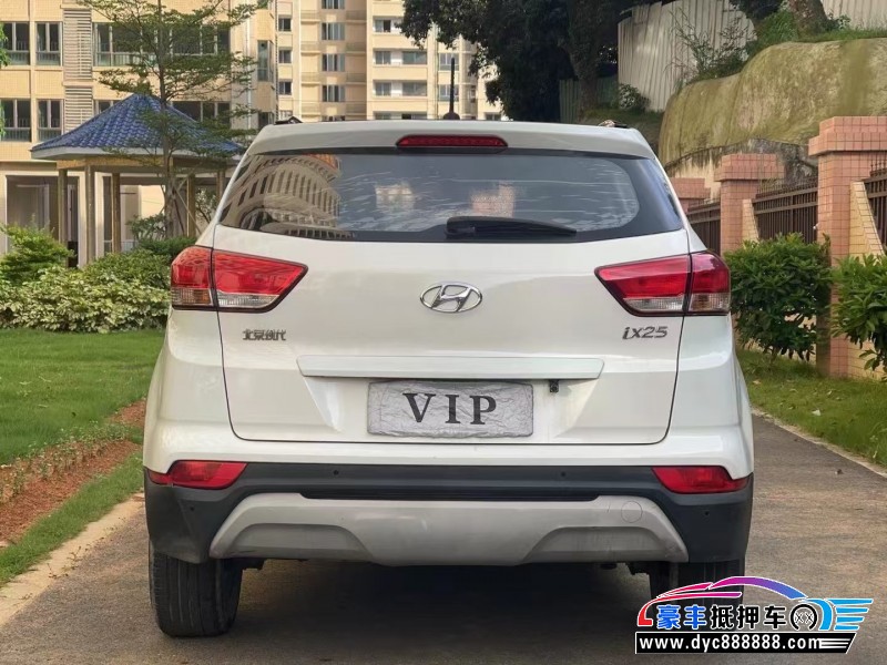 19年现代ix25轿车抵押车出售