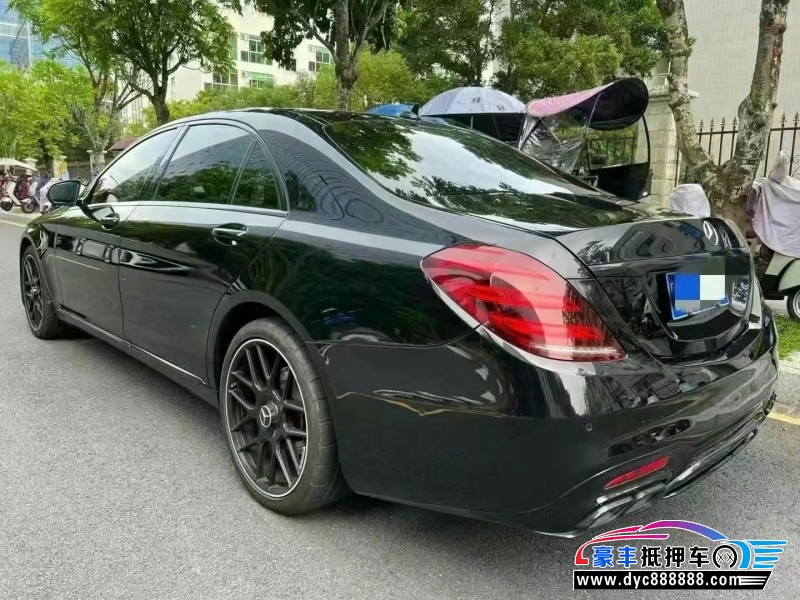 19年奔驰S轿车抵押车出售