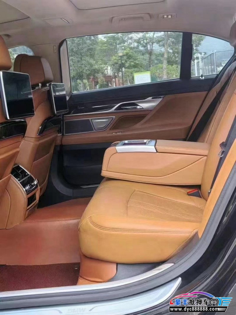 16年宝马7系轿车抵押车出售