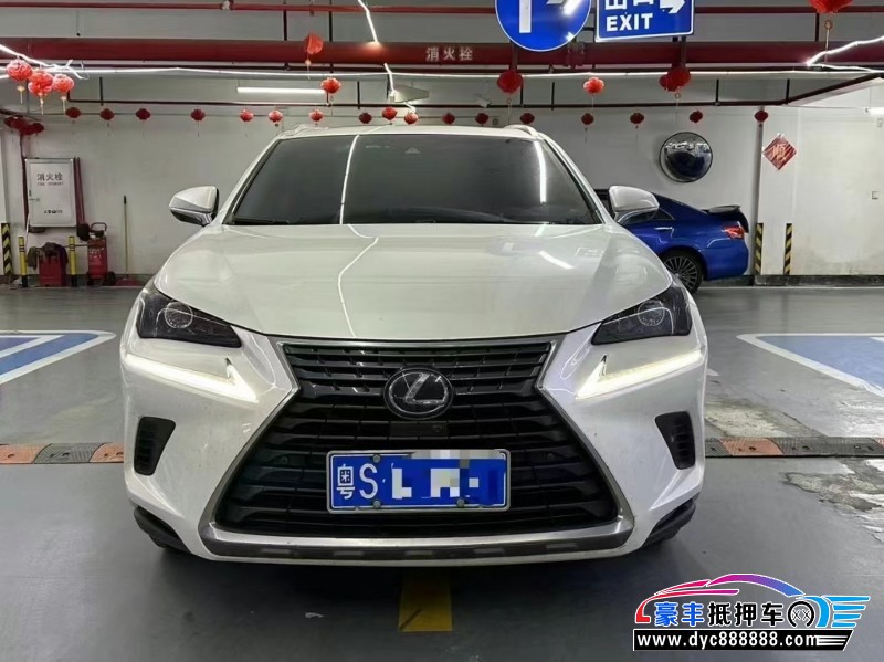 抵押车出售18年雷克萨斯NX轿车