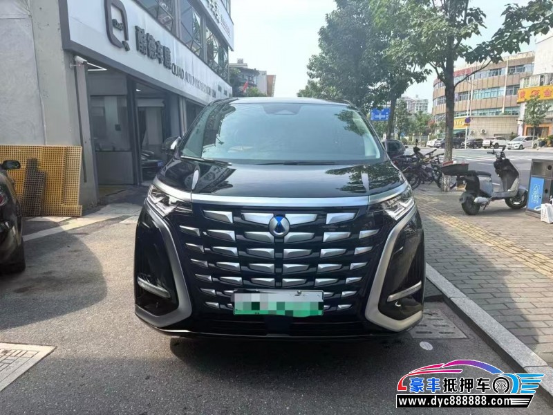 24年腾势D9MPV抵押车出售