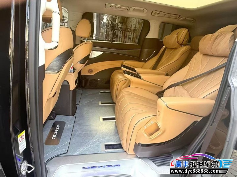 24年腾势D9MPV抵押车出售