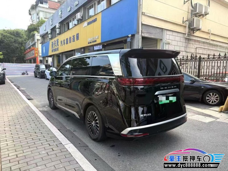 24年腾势D9MPV抵押车出售