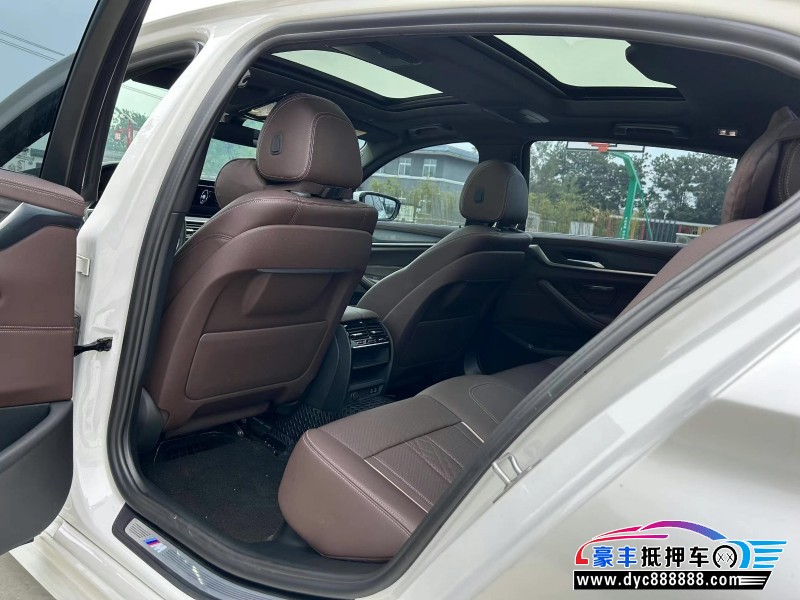 21年宝马5系轿车抵押车出售