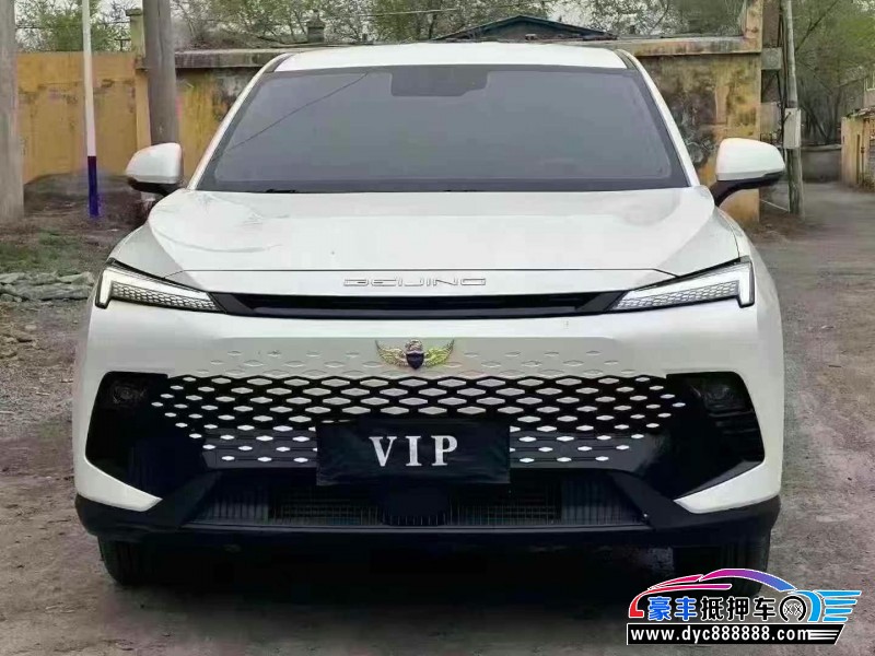 抵押车出售24年北汽制造魔方轿车